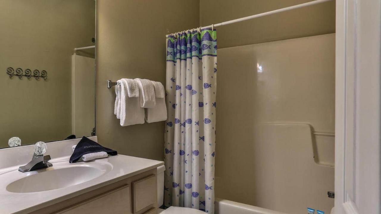 דסטין Biglows Bungalow - About A Quarter Mile To Private Neighborhood Beach Access, Pet Friendly, Community Pool מראה חיצוני תמונה