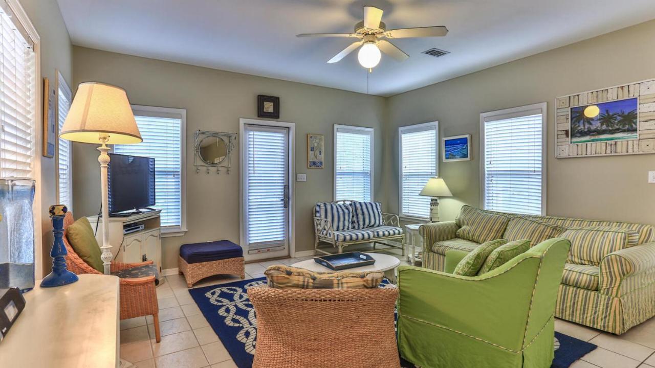 דסטין Biglows Bungalow - About A Quarter Mile To Private Neighborhood Beach Access, Pet Friendly, Community Pool מראה חיצוני תמונה