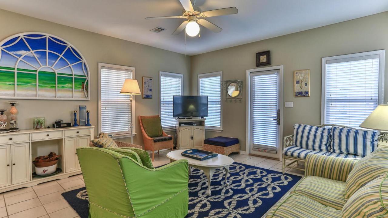 דסטין Biglows Bungalow - About A Quarter Mile To Private Neighborhood Beach Access, Pet Friendly, Community Pool מראה חיצוני תמונה