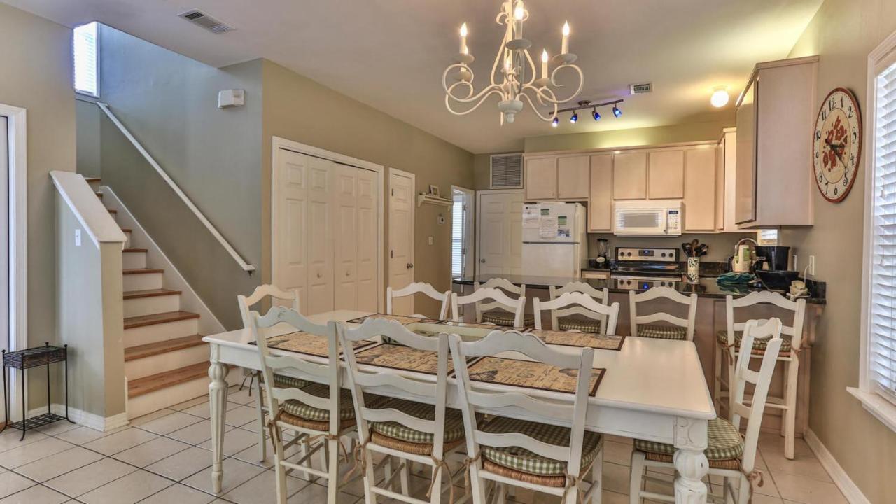 דסטין Biglows Bungalow - About A Quarter Mile To Private Neighborhood Beach Access, Pet Friendly, Community Pool מראה חיצוני תמונה